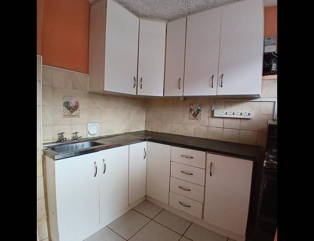 2 BEDROOM APARTMENT FOR SALE IN MONTCLAIR